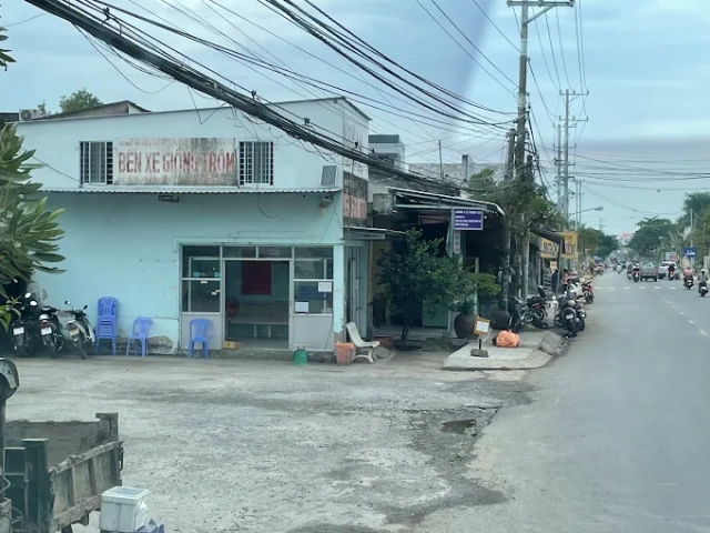 Bến xe Giồng Trôm