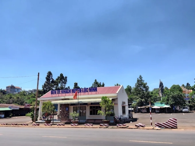 Bến xe Lộc Ninh