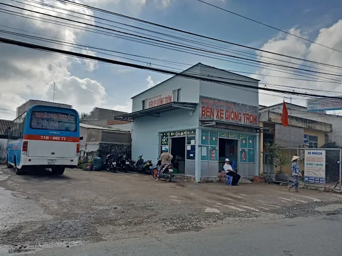 Hình ảnh Nhà xe Nhà xe Hoàng Khải