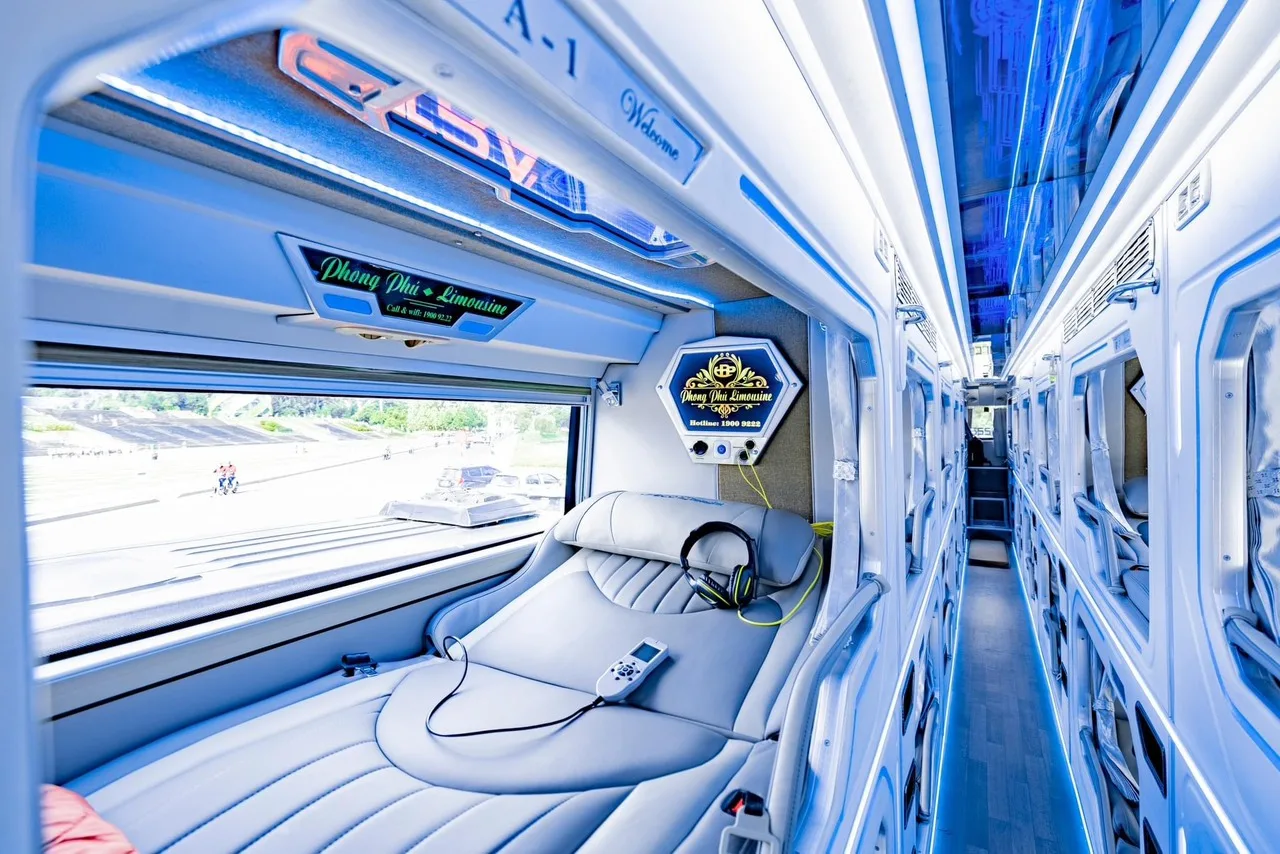 Hình ảnh Nhà xe Bến Tre Limousine