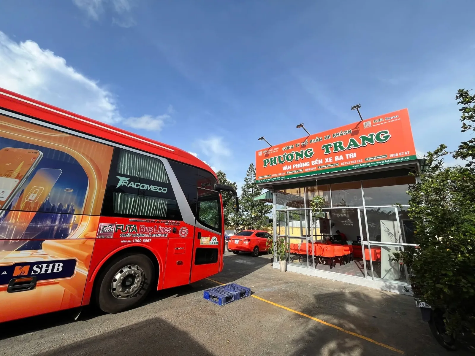Hình ảnh Nhà xe Nhà xe Phương Trang Bến Tre