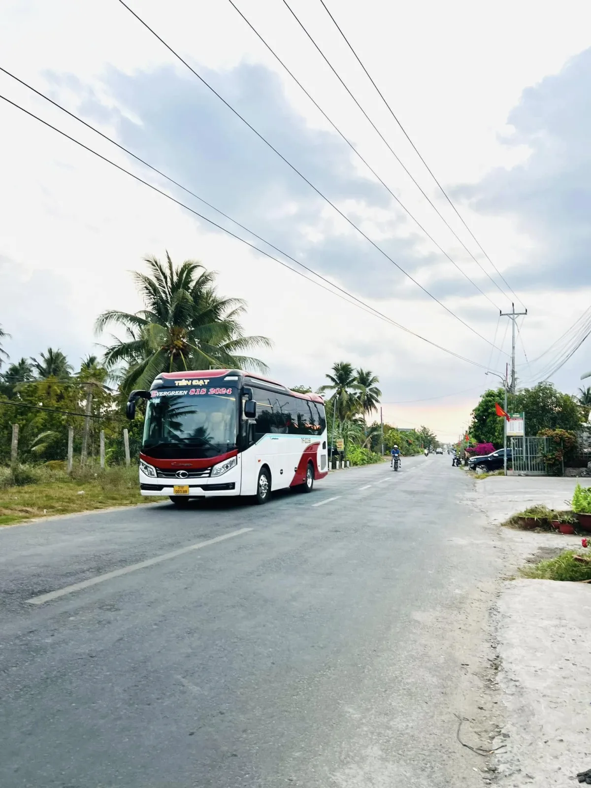 Hình ảnh Nhà xe Nhà xe Tiến Đạt