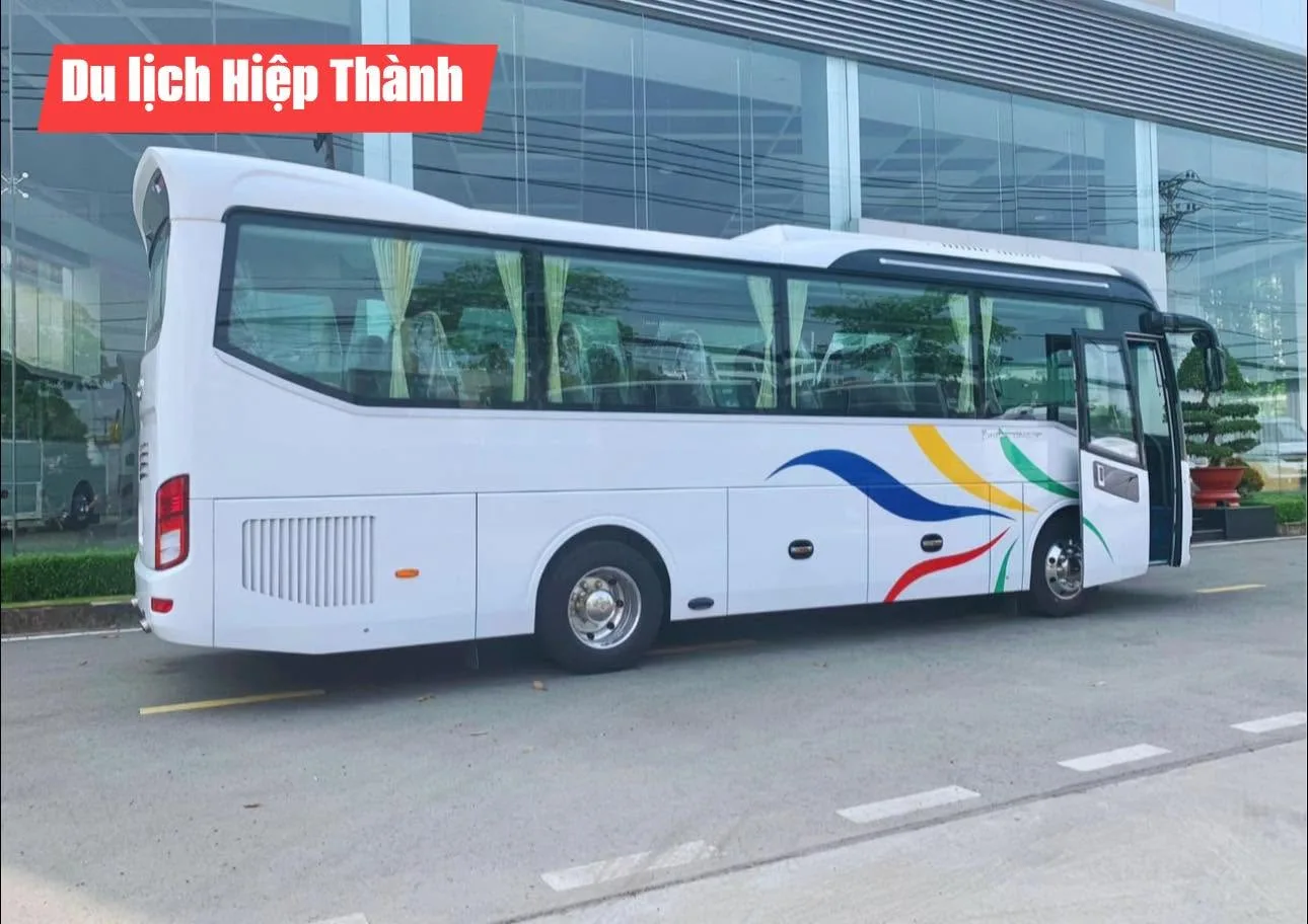 Hình ảnh Nhà xe Nhà xe Hiệp Thành Mỏ Cày
