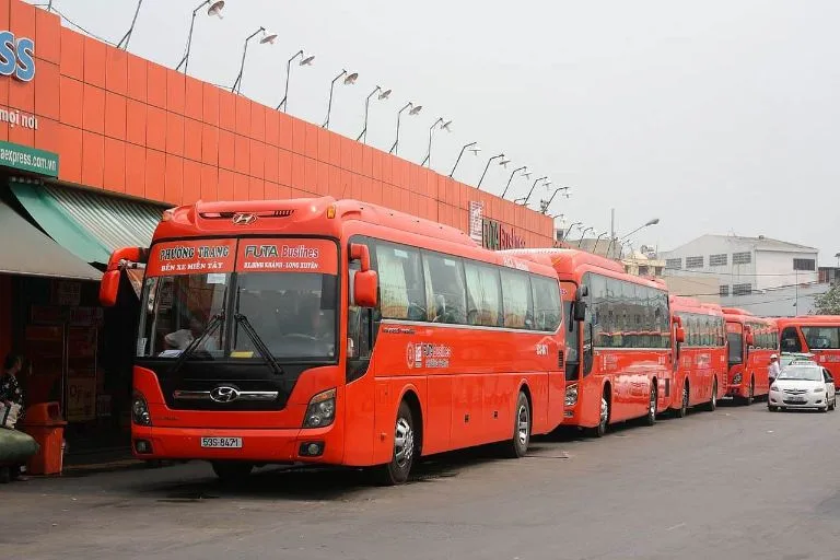 Hình ảnh Nhà xe Phương Trang Trà Vinh