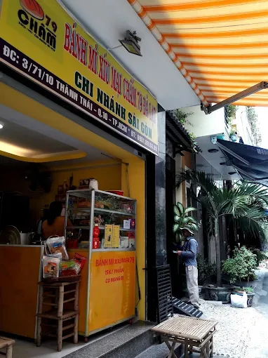 Hình ảnh Nhà xe Quốc Hoàng