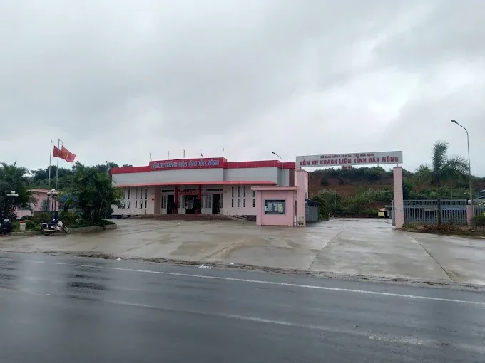 Hình ảnh Nhà xe Đồng Tiến