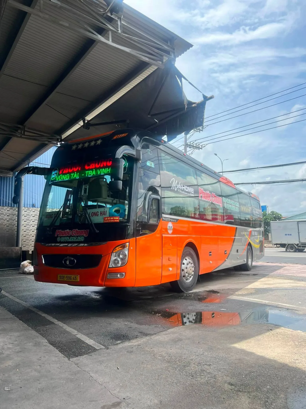 Biểu trưng nhà xe Phước Chung