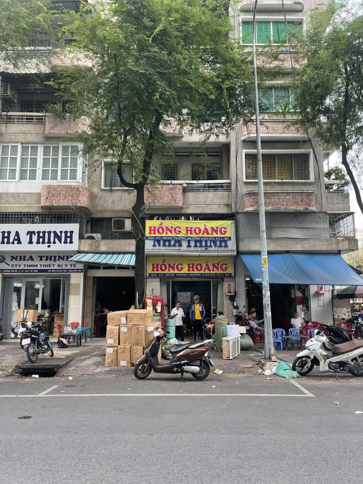 Hình ảnh Nhà xe Hồng Hoàng