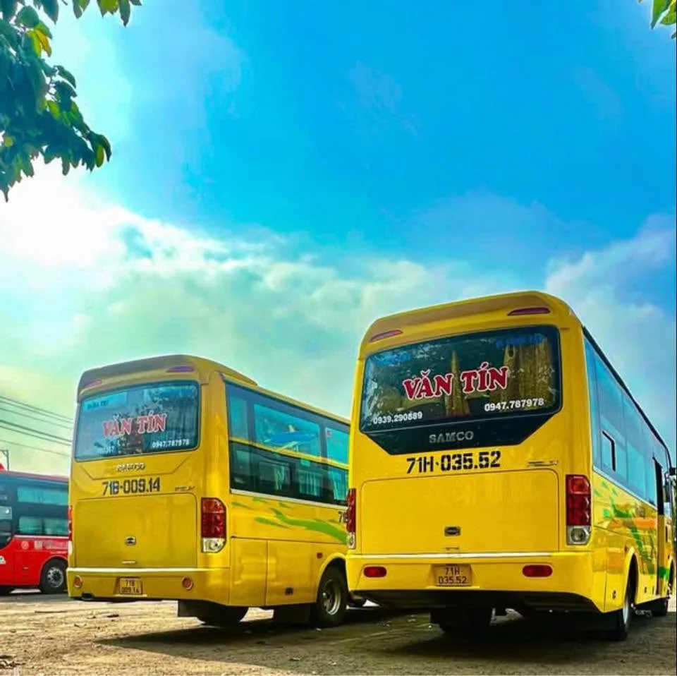 Hình ảnh Nhà xe Văn Tín