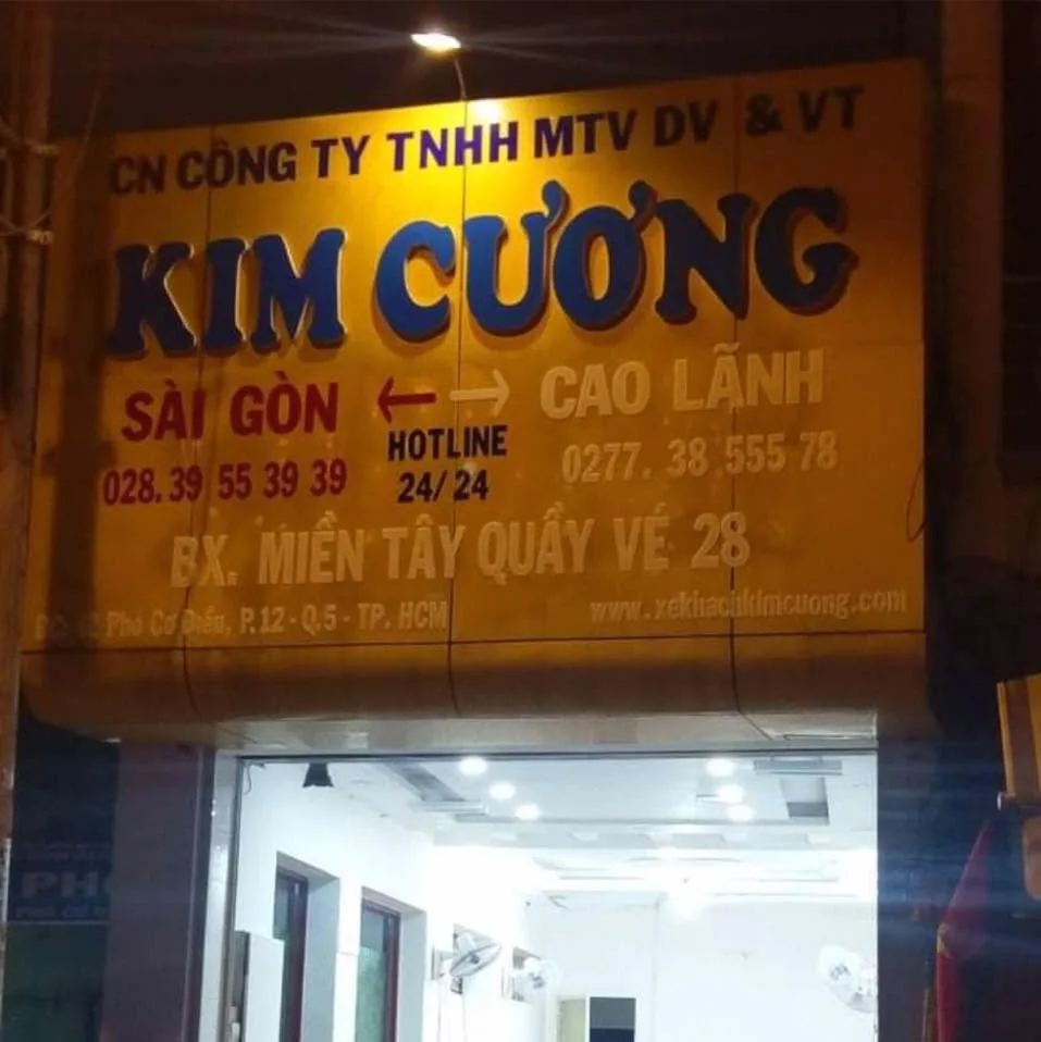Hình ảnh Nhà xe Kim Cương
