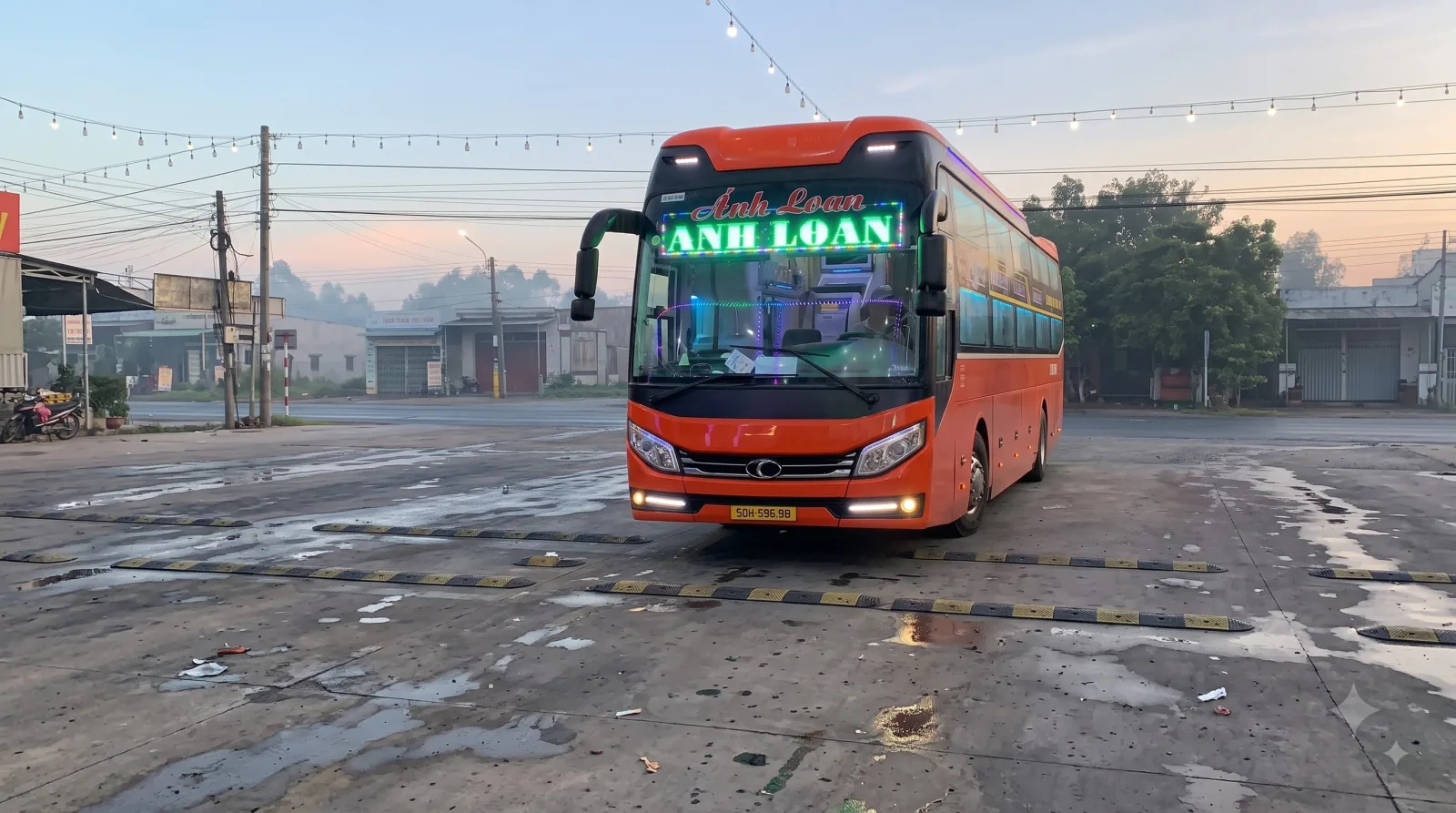 Hình ảnh Nhà xe Hồng Tiên